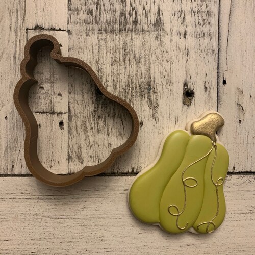 LILIAO Large 4.56 Inch Stainless Steel Pumpkin Cookie Cutter For Halloween & Fall Baking