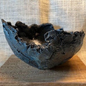 Unique Primitive Cracked Planter with Weathered Finish for Cactus, Succulent, Caudex (41.16)