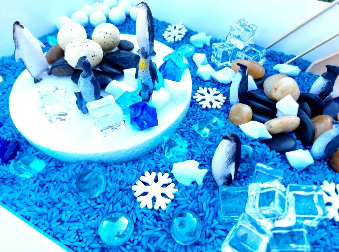 DIY: Winter Sensory Bin - eLeMeNO-P Kids