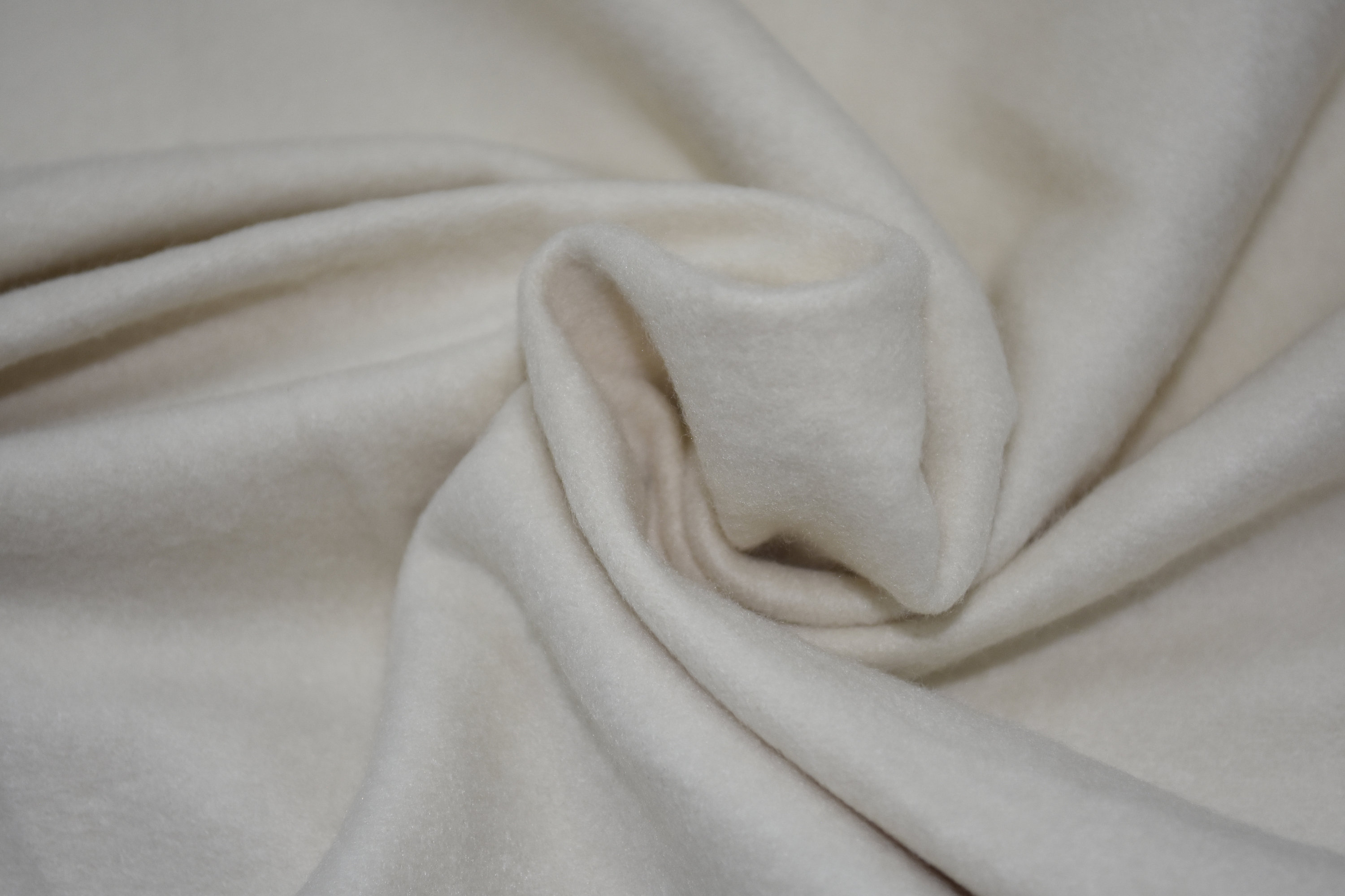 Bamboo Organic Cotton Fleece Spandex Knit Fabric Drapey Soft ...