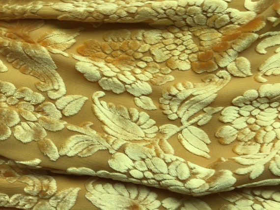 Incredible vintage velvet gold 1930s-1940’s dress - image 6
