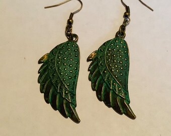 Angel wing earrings in green and old gold