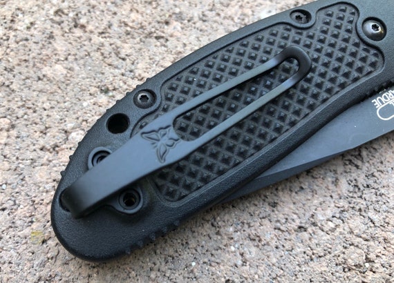 Photo Review of the Benchmade 556 Mini-Griptilian