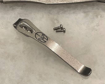 Clip de bolsillo de titanio crudo para cuchillos ZT0450, ZT0808, ZT0560, ZT0561 y ZT0357 - SPARTAN HELMET