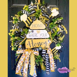 Bee Wreath | Yellow and Black Summer Wreath | Front Door Wreath | Honey Bee Wreath | Spring Wreath | Summer Bee Decor | Bumblebee Wreath