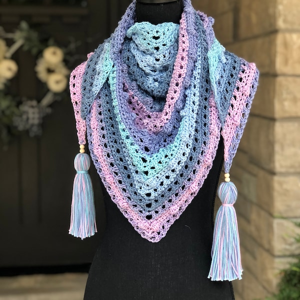 Exes and Oh's EASY Triangle Scarf Crochet Pattern, FAST Crochet Triangle Scarf Pattern, XOXO Scarf Pattern, Scarf & Tassels, Crochet Shawl