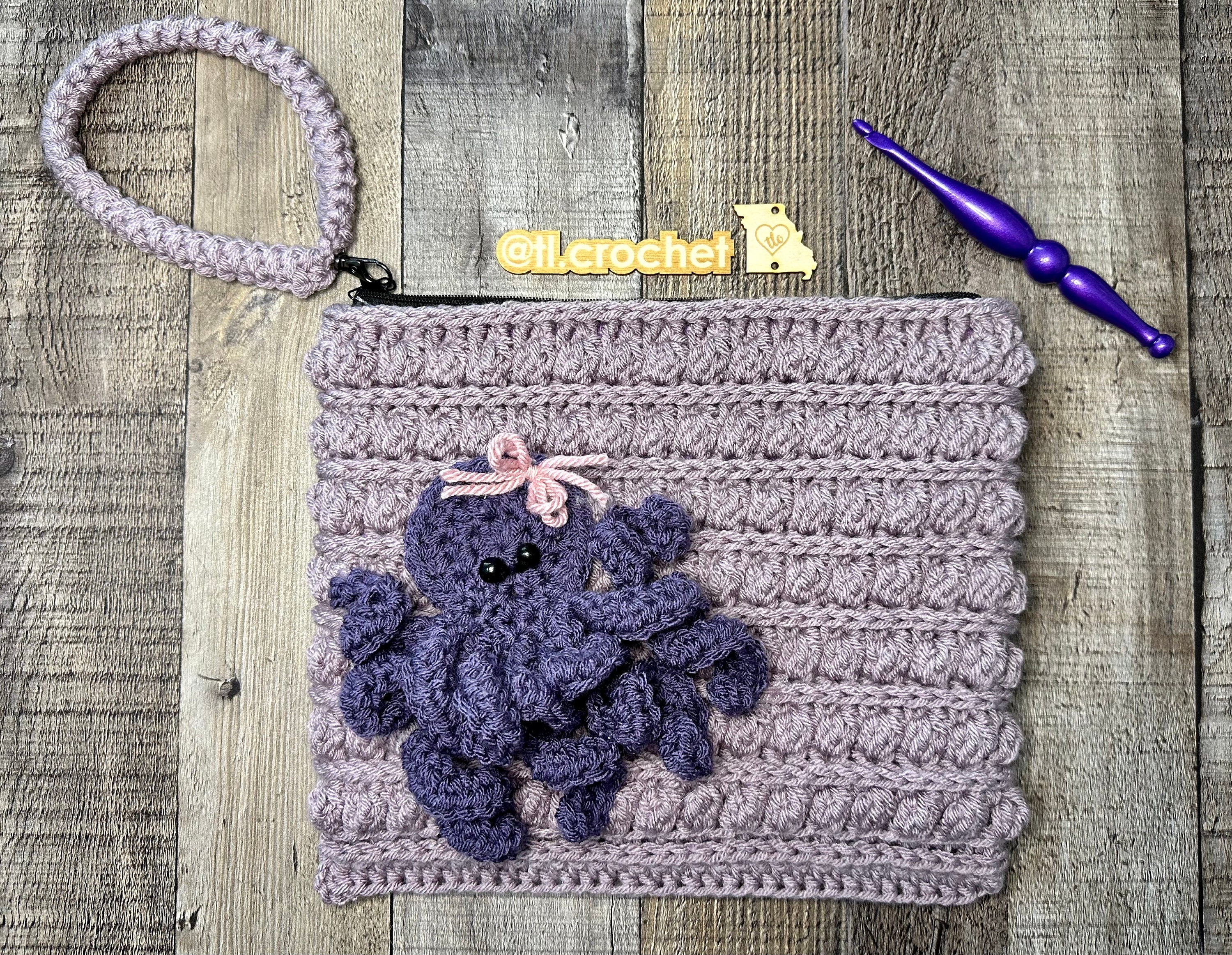 Crochet Hook Pouch – Free Crochet Pattern – Goddess Crochet