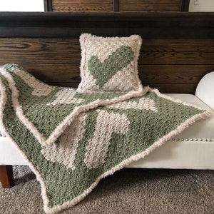 Wonky Heart Blankie & Pillow C2C Pattern, Corner to Corner Crochet Pattern, Crochet Blanket Pattern, Crochet Pillow Pattern, Kids Blanket image 2