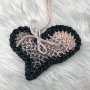 Wonky Heart Applique Crochet PDF Digital Download, Crochet Heart Pattern, Crochet Valentine's Day, Heart Applique, Valentine Gift, Love gift image 7