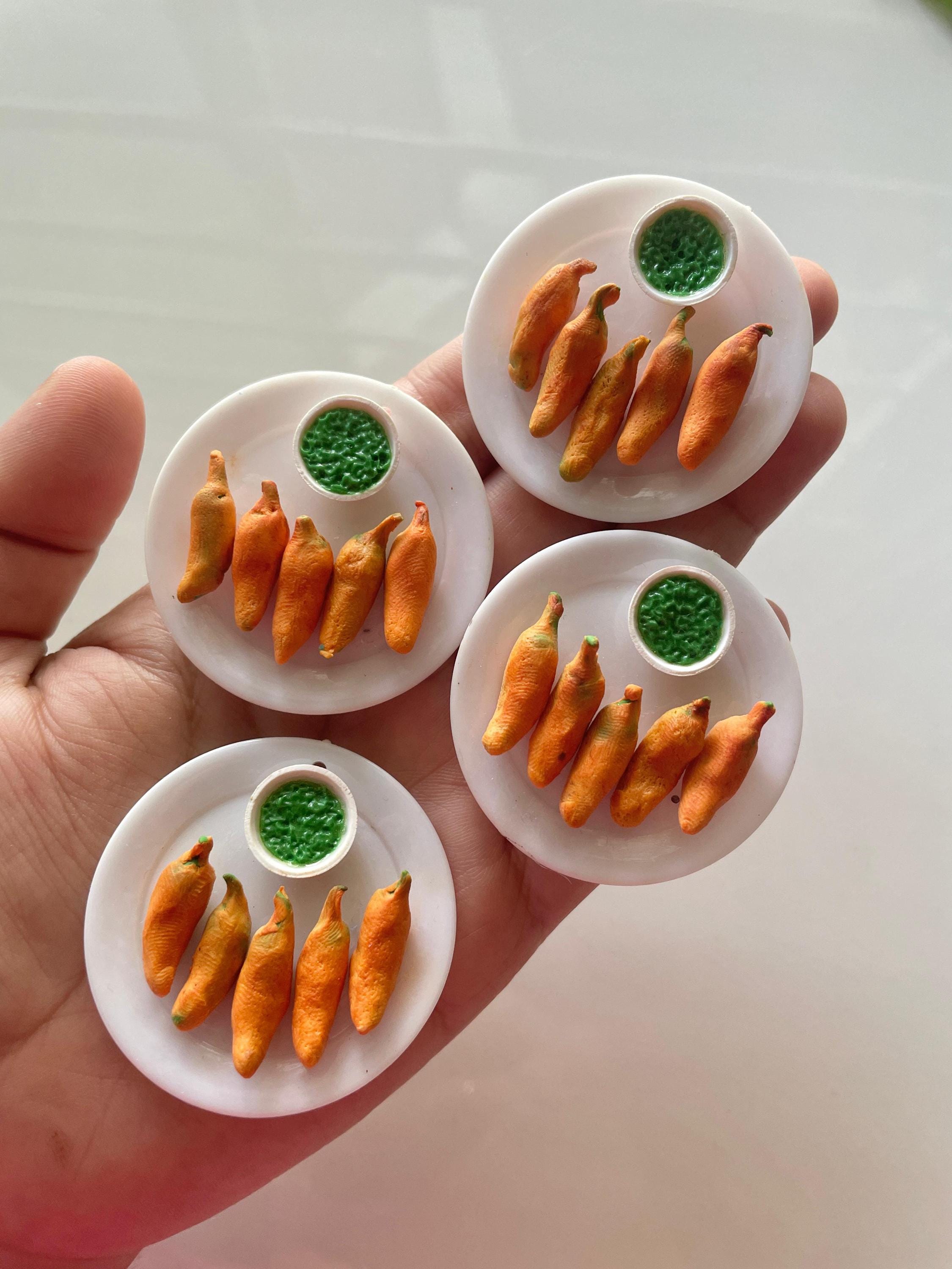 Miniature Mirchi Bajji Fridge Magnet ,Indian Food Miniature, Dollhouse Food, Yummy Food, Mini Clay Food Magnet, Mini Snacks Food