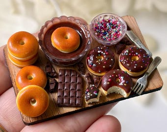 Miniature Chocolate Donut Dessert Platter Fridge Magnet, Handmade Mini Food Magnet, Cute Kitchen Decor, Gift for Food Lovers, MinI bakery