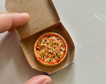 Calamita da frigo in miniatura di Domino's Pizza, cibo indiano in miniatura, cibo per casa delle bambole, snack in miniatura, modellini di pizza in miniatura, pasti in miniatura