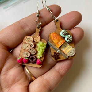 Miniatur Brunch Bliss Ohrringe, Obst Ohrringe, Bistro Bites Ohrringe, indische Miniaturkunst, Snacks Platte, Mini Food Charms