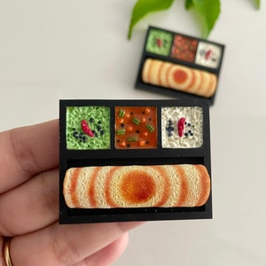 Miniatuur Delicious Dosa-koelkastmagneet, Indiaas eten miniatuur, Zuid-Indiaas etenliefhebber, antieke zeldzame Zuid-Indiase dingen, mini kleimagneet