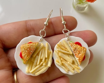 Orecchini a forma di panino e patatine fritte in miniatura - Gioielli alimentari in miniatura, orecchini alimentari, gioielli alimentari, creazioni alimentari in miniatura in argilla, orecchini alimentari in miniatura