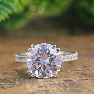 Round Cut Moissanite Engagement Ring, Dainty Ring, Moissanite Ring, Round Double Prong Solitaire Ring, Round Wedding Ring, Birthday Gift