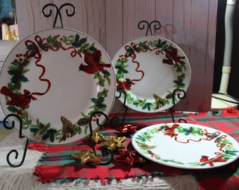 ROYAL NORFOLK 10-Inch Hollyberry Christmas Dinner Plate 6 left at $8 Each!! 