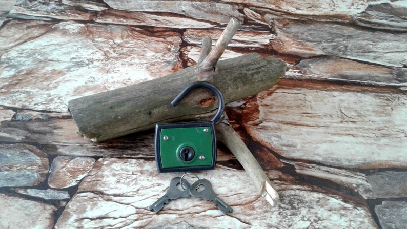 FREE POSTAGE Security German padlock Metal Padlock Working Padlock Vintage padlock with 2 Keys Antique padlock