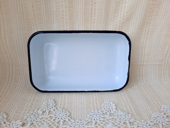 Farmhouse Kitchen Enamel Baking Pan, Rustic Enamelware Baking Dish, Enamel  Lasagna Pan, Blue Enamel Pan, Free Delivery 