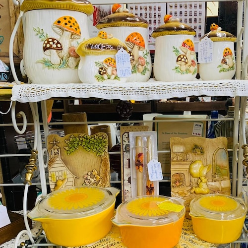 Fenton Mini Glass Basket - Iridized White With Spruce Green