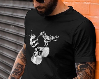 Sedlec Ossuary Bone Church Coat of Arms Raven Skull Art T-Shirt (Schwarzenberg Memento Mori Artwork Goth Unisex tshirt tee shirt men women)