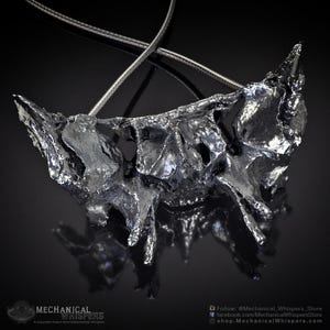 Wisiorek z odlewu metalowego w kształcie czaszki ludzkiej, polerowany ręcznie (srebrny naszyjnik z mosiądzu, wisiorek gotycki, wisiorek z czaszką)
