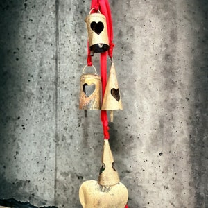 Handmade Heart Bells Hanging Decoration Love Gifts Antique Gold Finish 45 cm Length Galvanized Metal Heart Wall Décor