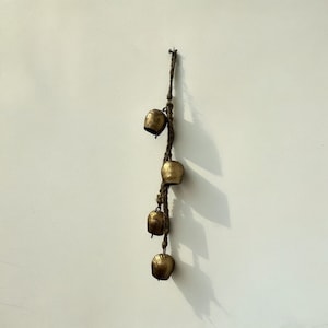 4 Rustic Dome Shape Iron Bells Hanging Chime Mobile String Decoration 45 cm Length Outdoor Indoor Garden Décor