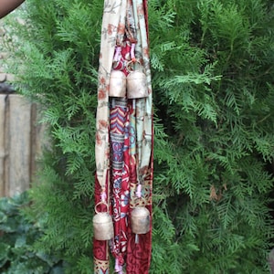 8 Vintage Tin Bells Hanging Chime Mobile String Garden Outdoor Indoor Patio Decoration 76cm Length