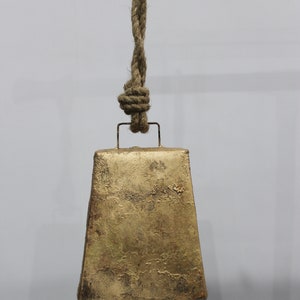 Recycled Iron Indian Cow Bell 6.5&quot; Height Antique Look Indian Metal Craft Antique Gold Finish with rustic Jute Handle Pair 2 Pieces
