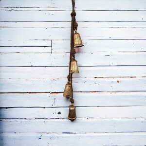 4 Rustic Cow Bells Hanging Chime Antique Distressed Finish Harmony Bells for Country Farmhouse Garden or Patio Decoration Cluster Bells