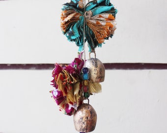 Rustic Iron Metal Cow Bells for Decorations Outdoor Indoor Garden Bohemian Theme Home Decor