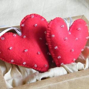 Two Red Felt Heart Ornaments with White Transparent Christal Beads Embroidery Decoration Door Hangings Valentine&#39;s Day Decoration