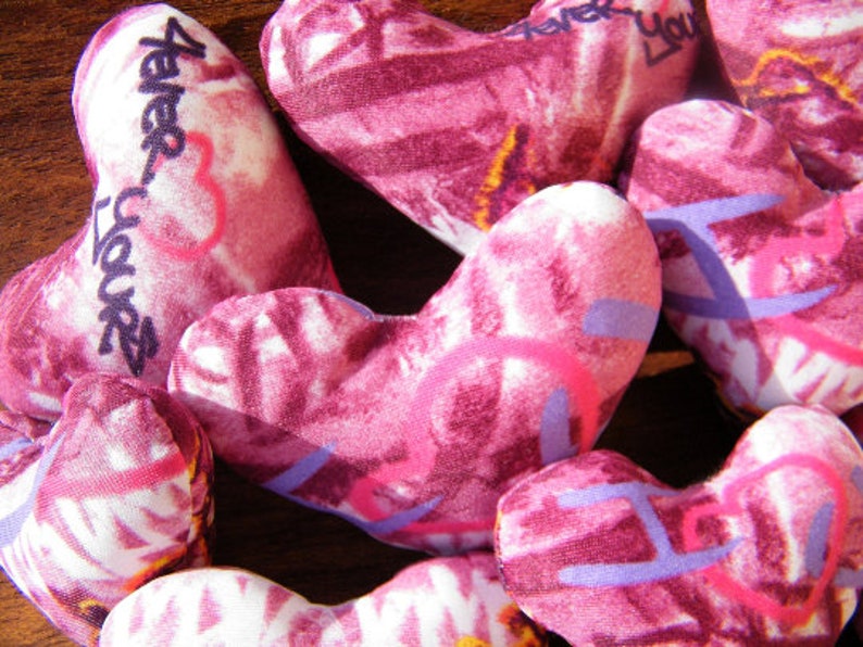 Handmade Set of 9 Stuffed Hearts with I love U Pattern Lycra Fabric Party Gifts Valentine/'s Day Decoration 5 big and 4 small