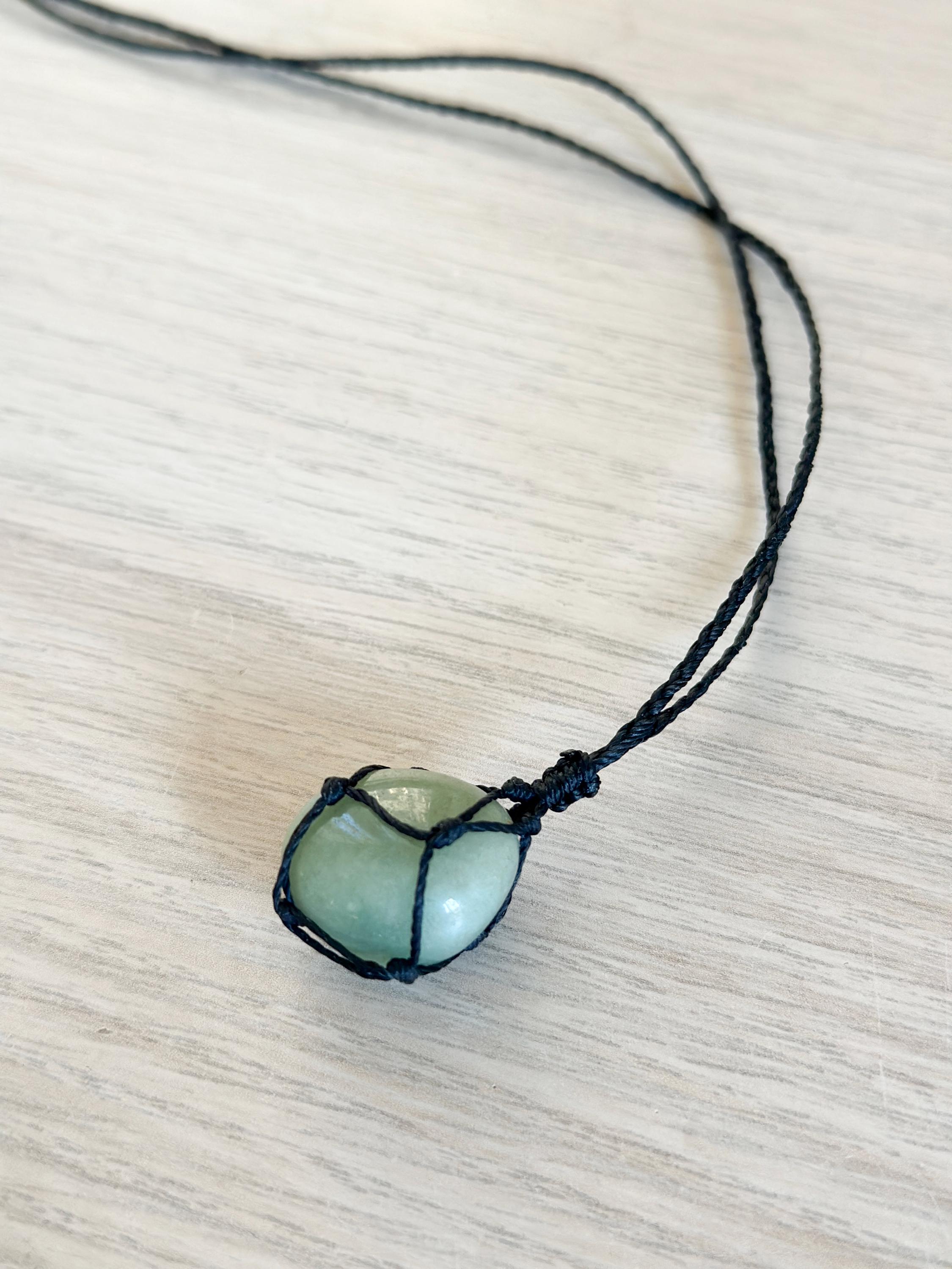ストーン用マクラメケージネックレス - グリーンアベンチュリン