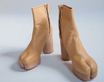 VENDU Margiela Tabi Beige Platform Boots Taille 38