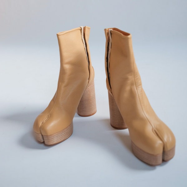 SOLD Margiela Tabi Beige Platform Boots   Size 38