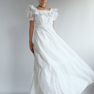 True Vintage White Cotton Anglaise Puff Sleeve Dress image 6