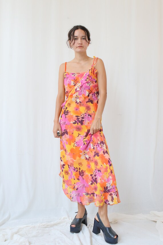 Hawaii Tropicana sunset floral orange 90s dress.