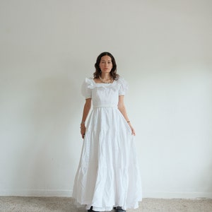 True Vintage White Cotton Anglaise Puff Sleeve Dress image 2