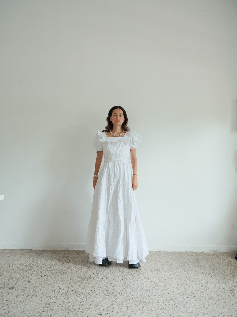 True Vintage White Cotton Anglaise Puff Sleeve Dress image 4