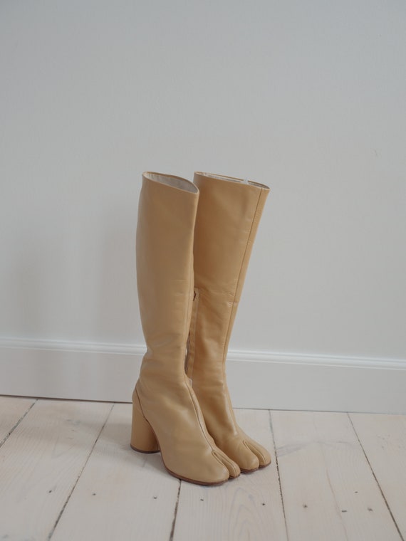 Margiela Tabi Knee High Boots: 2004 Beige Leather, EU 38 / UK 5 - Etsy
