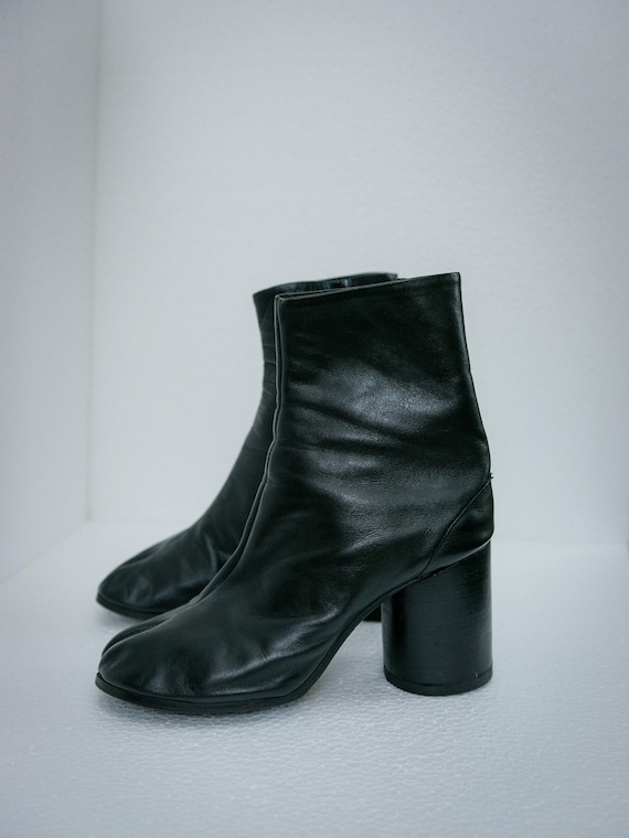 Margiela Tabi Boots 1990s Black Leather Size EU 39 U.K. 6 - Etsy