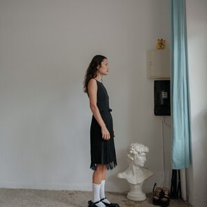 Vestido con flecos y lazo delantero de Moschino, económico y chic, años 90, talla 40 S imagen 7