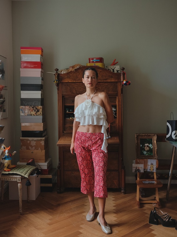 Vintage Dolce and Gabbana Red Paisley Capris XS/S - Etsy