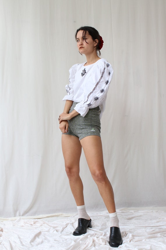 True Vintage Bulgarian Milkmaid Peasant Puff Sleev