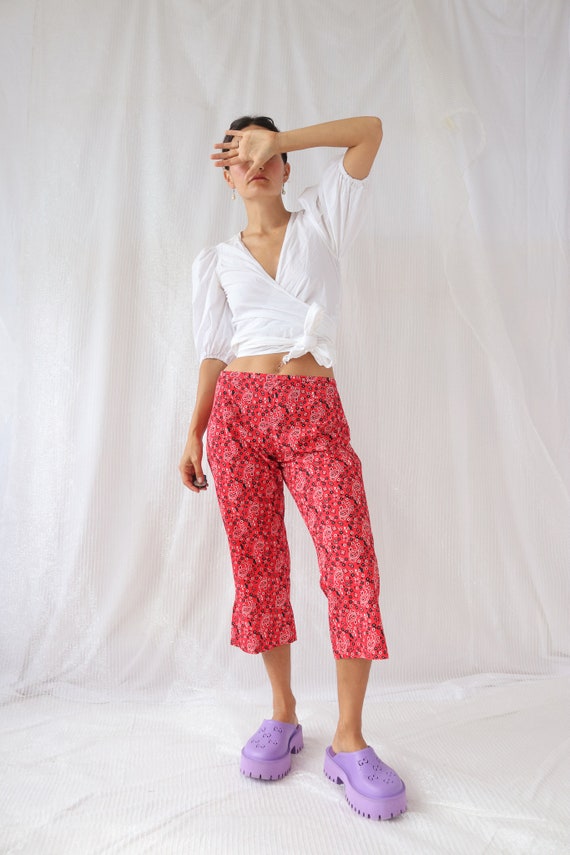 Vintage Dolce and Gabbana Red Paisley Capris XS/S - image 3