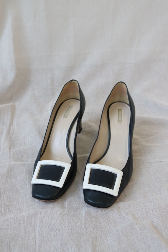 Amarni Navy Heeled Court shoes block heel and squa