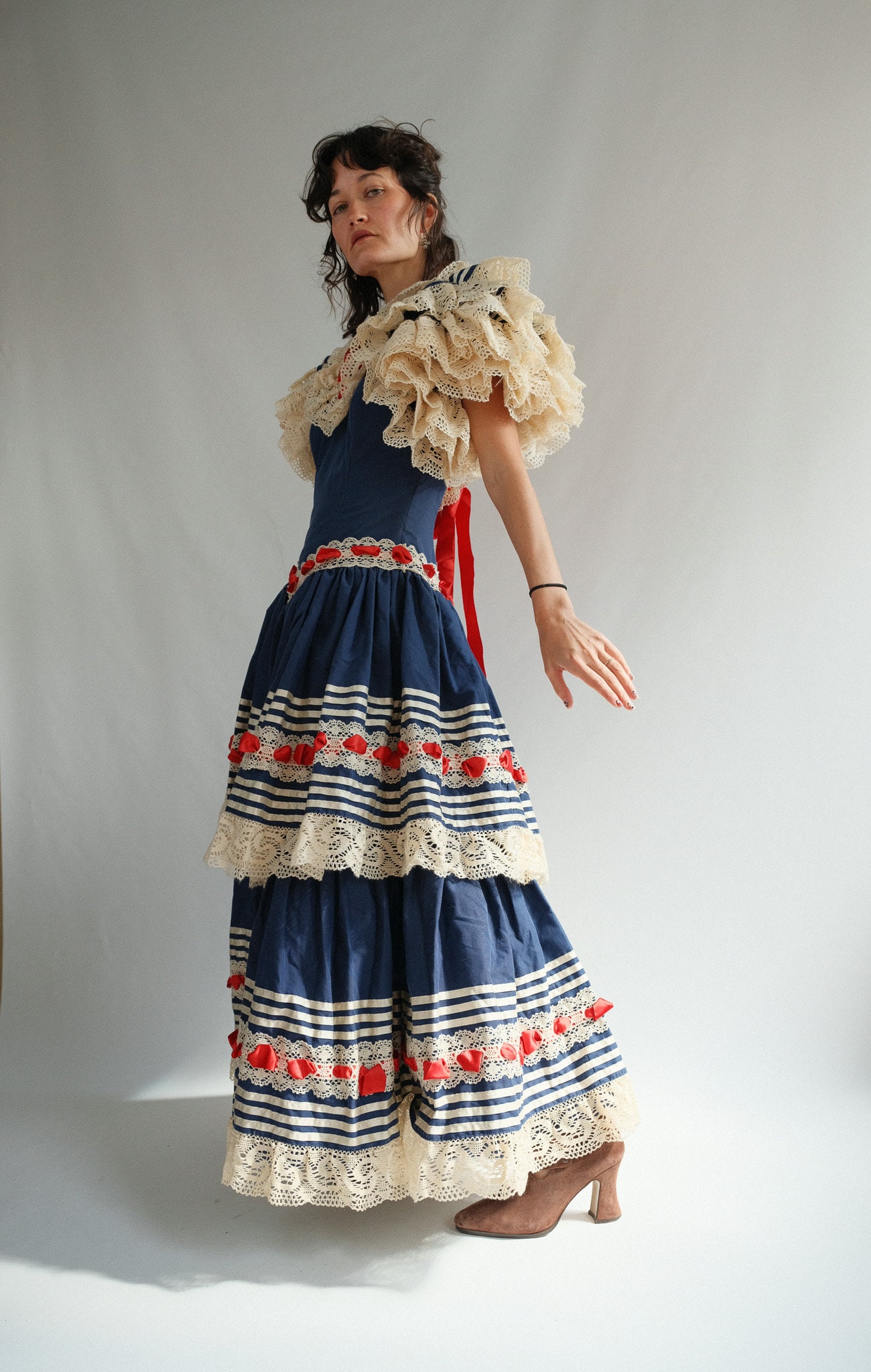 real vintage dresses Butterfly Dress in Cream dusty pink halter dress Feature a fitted upper Printed Kimono Midi Dress WAISTCOAT SIZE:38 INCH CHEST | SLIM MEDIUM
