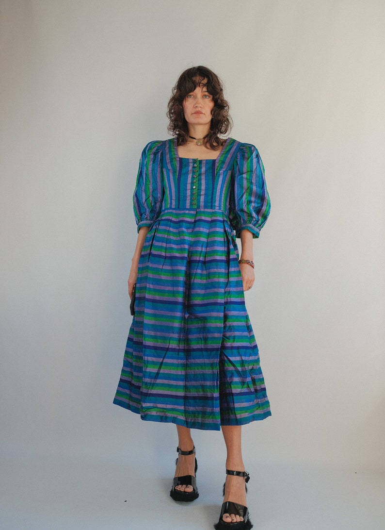 The Puffiest Puff Sleeve True Vintage Peasant Dress XS image 5